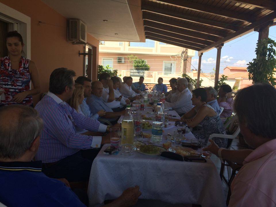 Το τραπέζι του δημάρχου για το πανηγύρι της Κάτω Αχαΐας! Ποιοι ήταν οι καλεσμένοι