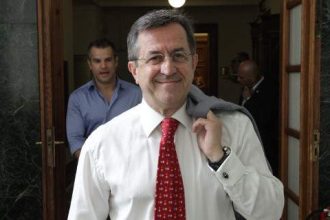 Οι Πρωτοχρονιάτικες ευχές του Ν. Νικολόπουλου