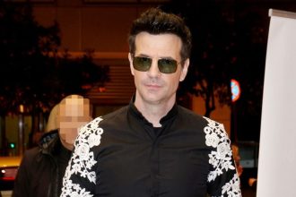 Νίνο: Αν η δική μου κοπέλα μιλάει με κάποιον στα μηνύματα και δεν το ξέρω, τελειώσαμε, είναι απιστία