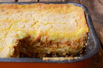 Νηστίσιμο παστίτσιο με πουρέ πατάτας & κιμά σόγιας