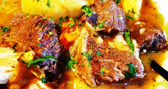 Κρεατόσουπα με μοσχάρι