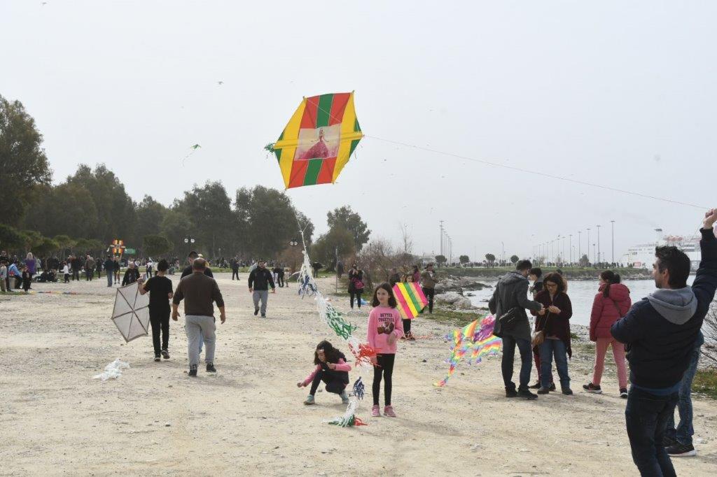 Πάτρα: Χιλιάδες κόσμου έκαναν κούλουμα με τον Πολιτιστικό Οργανισμό σε Πλαζ, Νότιο Πάρκο και «Κόκκινο Μύλο» – ΦΩΤΟ