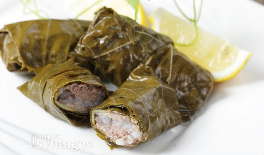 Τα ντολμαδάκια με κιμά της μαμάς