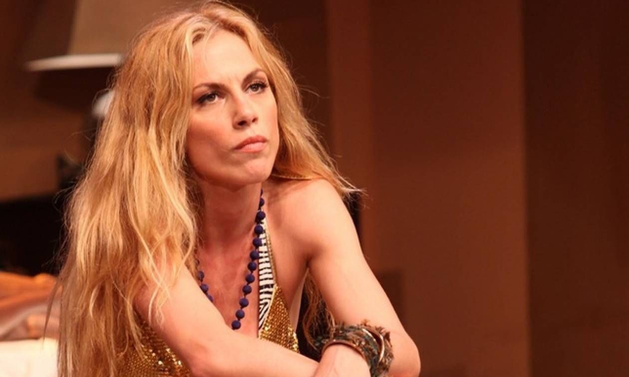 Ντορέττα Παπαδημητρίου: Γιατί την φώναζαν "Σαραβάκο" στο σχολείο