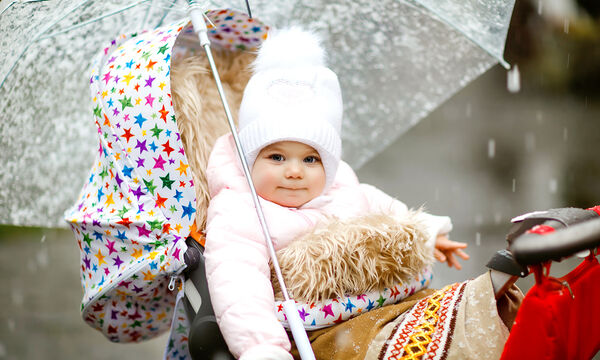 Κρύο: Πώς θα ντύσετε κατάλληλα το μωρό