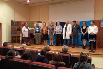 Καταχειροκροτήθηκαν "οι γαμπροί της Ευτυχίας" στο Σταυροδρόμι Τριταίας