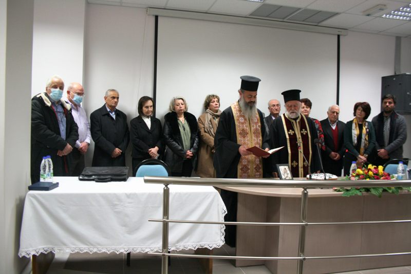 Κοπή της πρωτοχρονιάτικης πίτας του Συλλόγου Προστασίας Υγείας & Περιβάλλοντος του Κέντρου Υγείας Χαλανδρίτσας (ΦΩΤΟ)