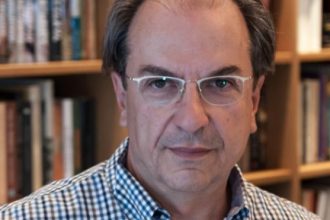 «Όσοι φεύγουν κ. Καζάκο, δεν είναι προδότες. Οι προδομένοι είναι…»