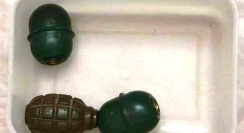 Χειροβομβίδες, όπλα και εκρηκτικά βρέθηκαν στην αποθήκη «γιάφκα», στο Παγκράτι - ΦΩΤΟ