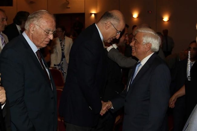 Στην Πάτρα "γιόρτασε" τα γενέθλιά του ο Προκόπης Παυλόπουλος!