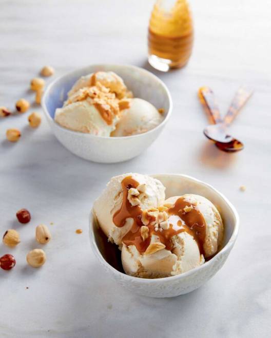 Εύκολο παγωτό καραμέλα με 3 υλικά