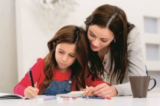 Να διαβάζω το παιδί για το σχολείο;