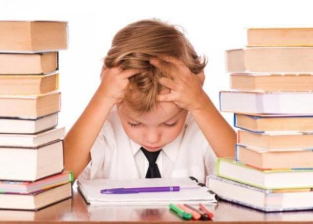 Συμβουλές για ένα παιδί που βαριέται να διαβάσει