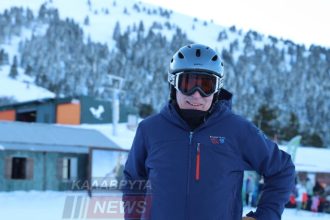 Στο χιονοδρομικό Καλαβρύτων ο αμερικανός πρέσβης