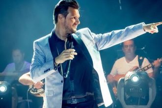 Στα "Αστέρια" τη Δευτέρα ο Πάνος Κιάμος