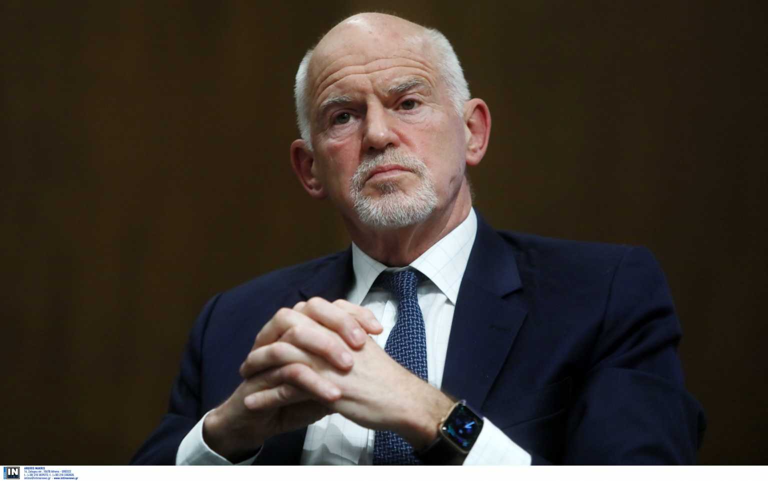 Ο Γιώργος Παπανδρέου έκανε την τρίτη δόση εμβολίου - ΦΩΤΟ