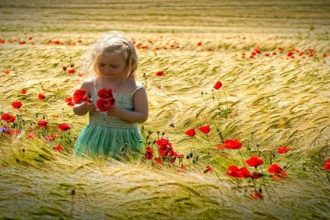 Πρωτομαγιά: Όσα πρέπει να μάθουν τα παιδιά σας για τη διπλή γιορτή
