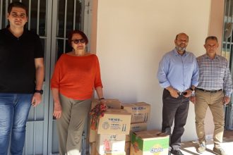 Παράδοση ειδών ατομικής υγιεινής στις Φυλακές Αγίου Στεφάνου από τη νεολαία ΣΥΡΙΖΑ Αχαΐας