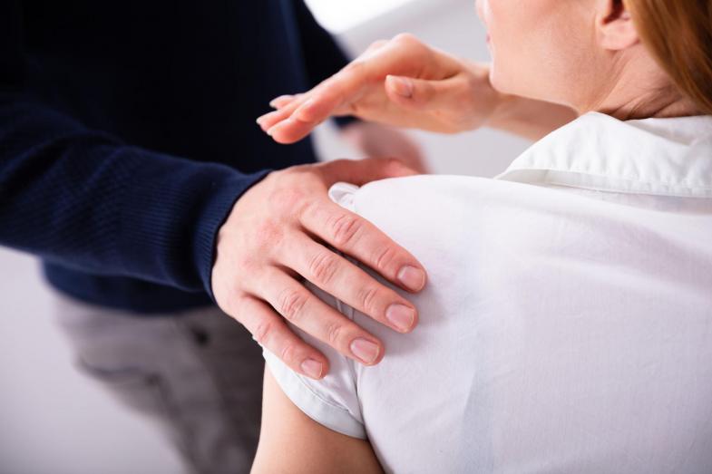 Απόφοιτη του Πανεπιστημίου Πατρών, κατήγγειλε καθηγητή της για σεξουαλική παρενόχληση