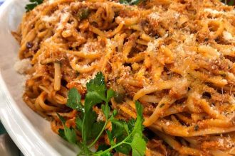 Λιγκουίνι με τόνο και κάπαρη