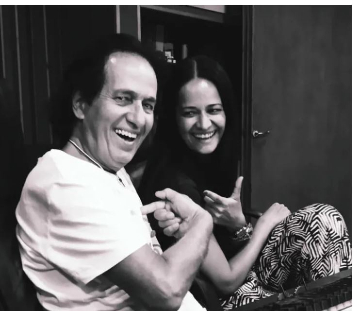 Πασχάλης και Σοφία Αρβανίτη "κλείνουν" απόψε Μπουρμπούλια στο Royal