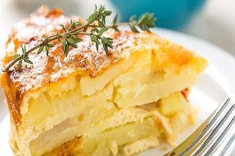 Πανεύκολη πατατοτυρόπιτα χωρίς φύλλο