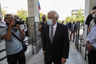 Με κορονοϊό ο Προκόπης Παυλόπουλος