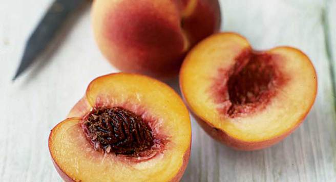 Ροδάκινα: Πέντε σημαντικοί λόγοι για να συμπεριλάβετε στη διατροφή σας