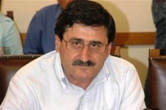 Παρών στο συλλαλητήριο του ΠΑΜΕ, αλλά και στο Καρναβάλι ο Κώστας Πελετίδης