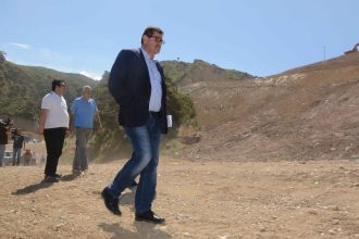 Ο Κώστας Πελετίδης έγινε ... μπάστακας! ΦΩΤΟΓΡΑΦΙΑ