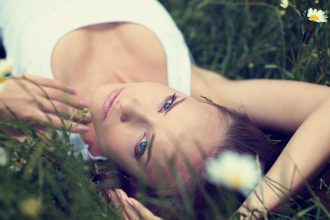 Γιατί τα κορίτσια έχουν περίοδο όλο και πιο νωρίς