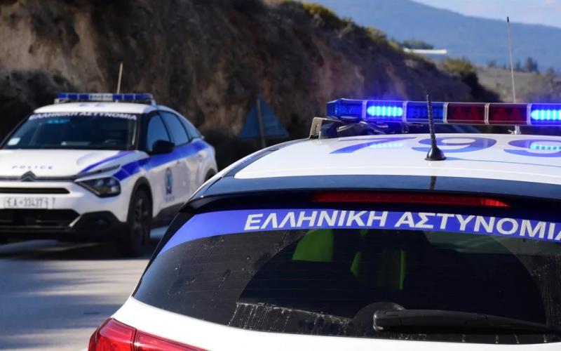 Πάτρα: Το όχημα με τους μετανάστες εξετράπη και οι διακινητές το... έβαλαν στα πόδια (ΝΕΟΤΕΡΑ)