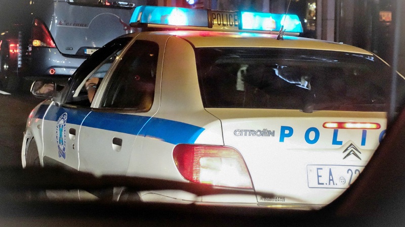 Χτύπησε άγρια την μητέρα του στο σπίτι τους και προσπάθησε να την κάψει με πετρέλαιο!