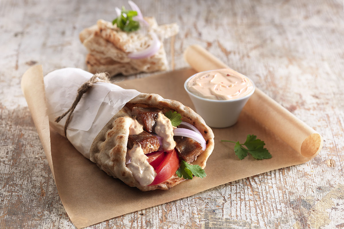 Σπιτική πίτα σουβλάκι