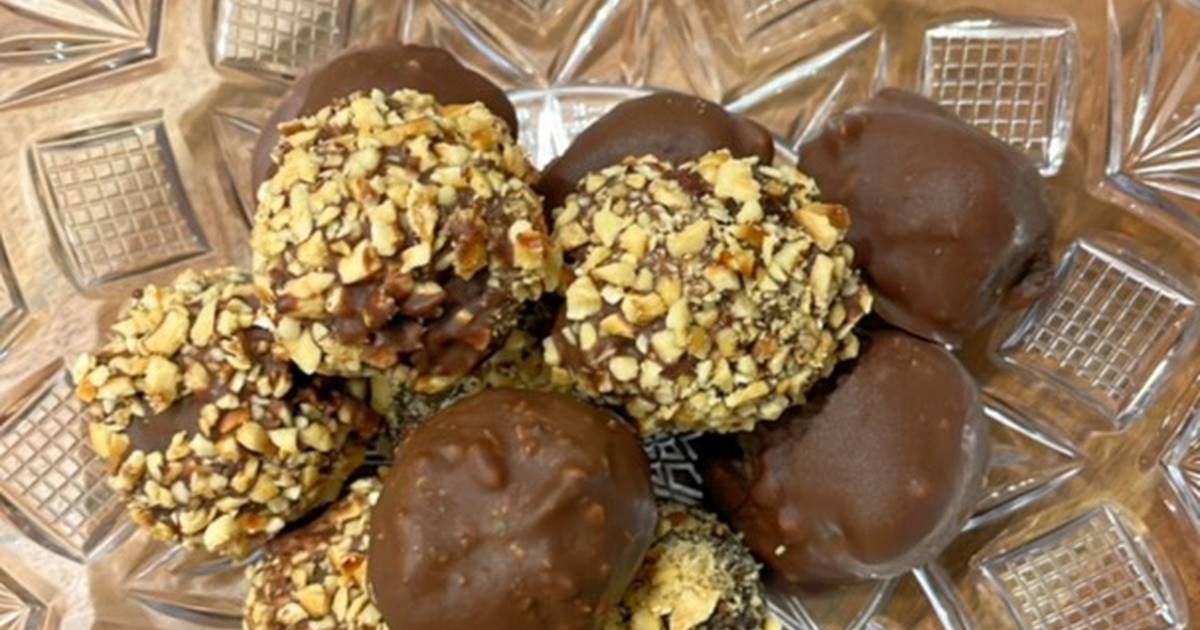 Φτιάξτε πραλίνα φουντουκιού και energy balls χωρίς ζάχαρη και συντηρητικά