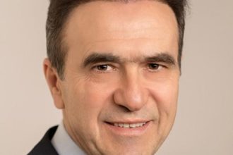 Η Ανάσταση ας σηματοδοτήσει για την χώρα μας το πέρασμα στην εποχή της ελπίδας