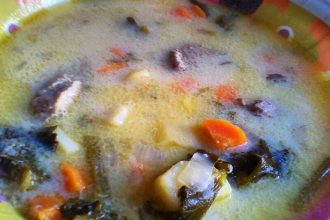 Κρεατόσουπα αυγολέμονο