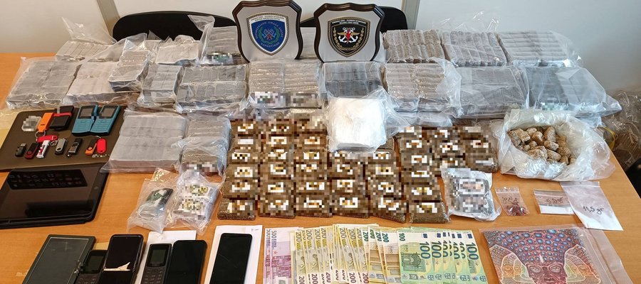 Τρεις συλλήψεις για τη μεγάλη ποσότητα ναρκωτικών στο λιμάνι της Πάτρας - Η ανακοίνωση του Λιμενικού (ΦΩΤΟ)