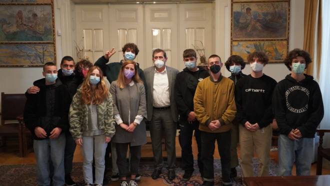 Με νέους της κοινότητας Skate Πάτρας συναντήθηκε ο Κώστας Πελετίδης