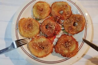 Φτιάξαμε τα τηγανητά μήλα της Γεωργίας Πήττα και ξετρελαθήκαμε! Δείτε την απλή και γρήγορη συνταγή