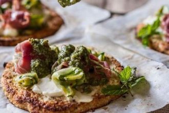 Από την πίτσα με κουνουπίδι του Ακη Πετρετζίκη δεν θα μείνει ούτε ψίχουλο