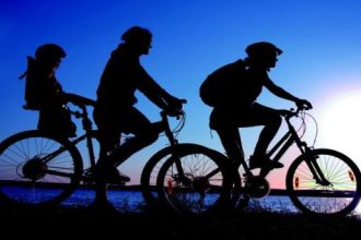 Οι οδηγοί I.X. είναι τέσσερα κιλά βαρύτεροι από τους ποδηλάτες