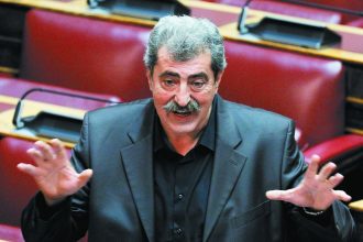 Πολάκης : Σταμάτα να δίνεις αφορμές του λέει ο ΣΥΡΙΖΑ για το τραπέζωμα στα Χανιά