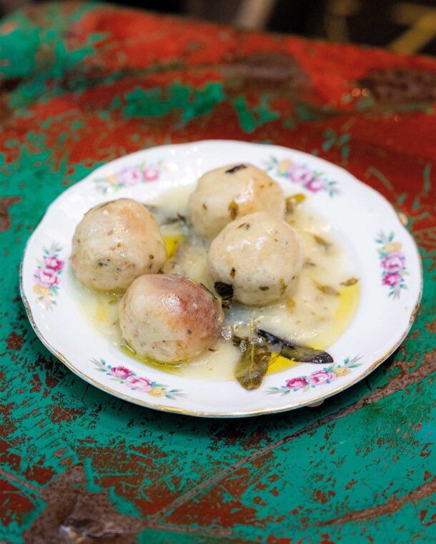 Πολπέτες κοτόπουλου σε σάλτσα λεμονιού