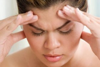 Ημικρανίες: Αυξημένος ο κίνδυνος πρόωρου θανάτου για τις γυναίκες