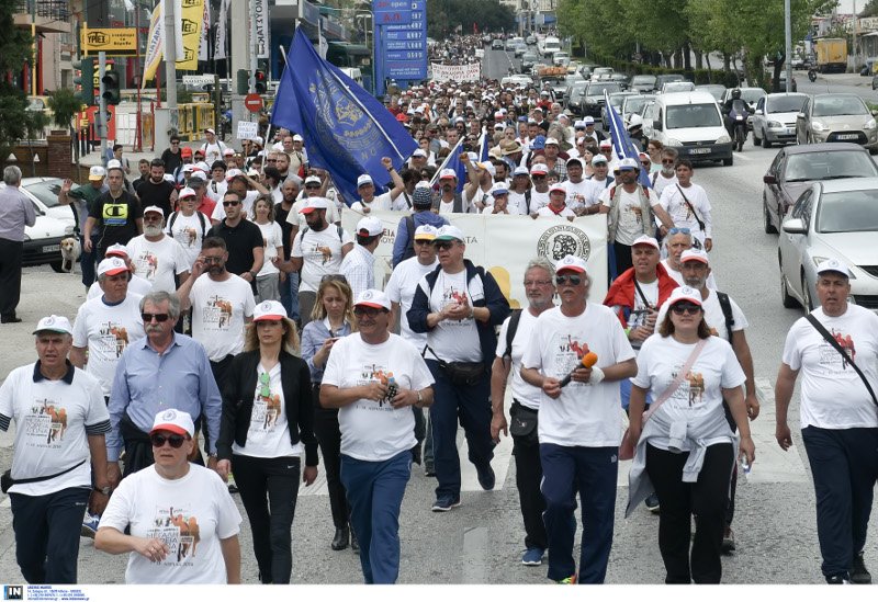 Πάτρα: Γεμίζουν πάνω από 30 λεωφορεία για την πορεία στην Αθήνα - Ξεκινούν αύριο πρωϊ ακόμη και με ποδήλατα!