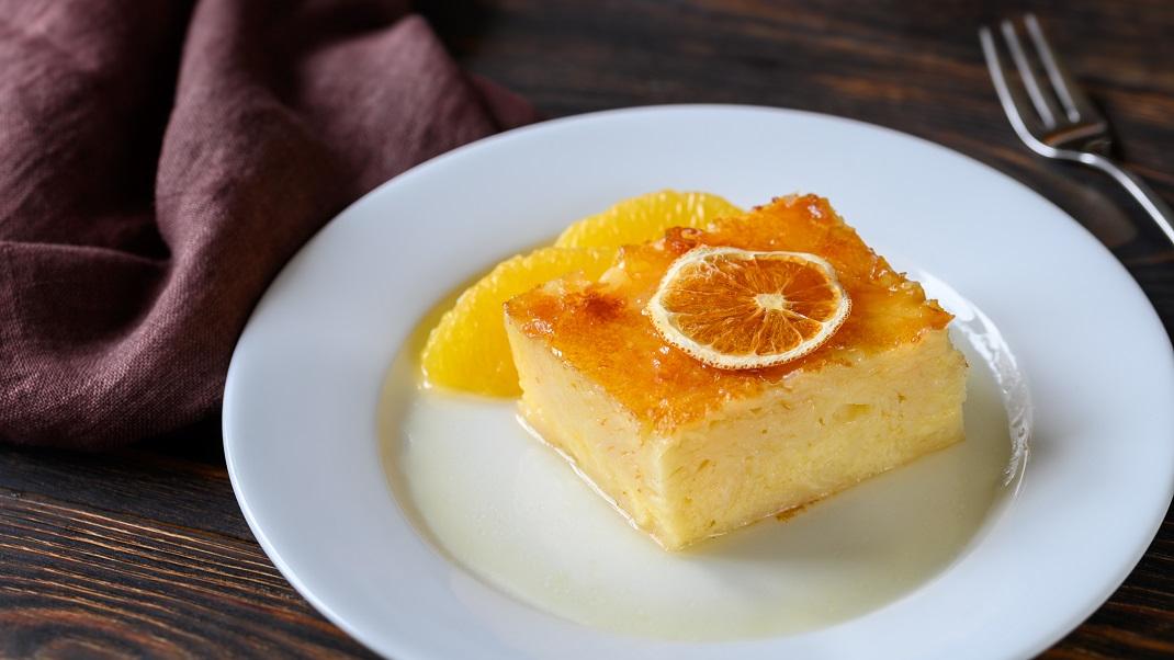 Δροσερή πορτοκαλόπιτα