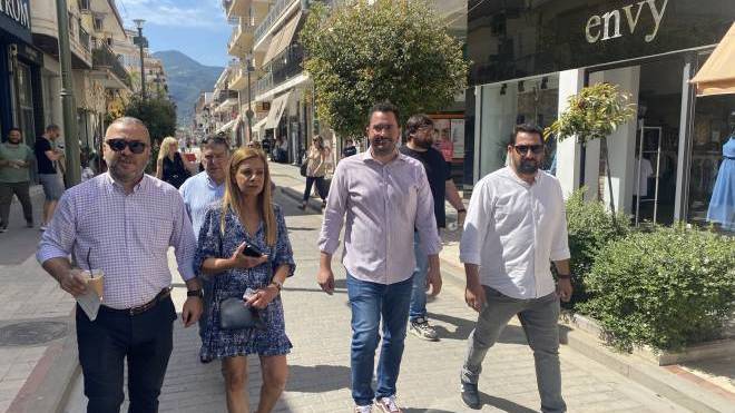 Κατερίνα Σολωμού: Περιοδεία με τον γραμματέα του ΠΑΣΟΚ ΦΩΤΟ