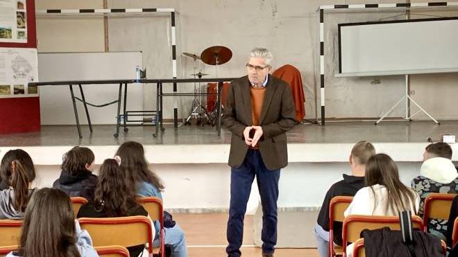 Ο Άγγελος Τσιγκρής μίλησε για τη σχολική βία στο 14ο Γυμνάσιο της Πάτρας