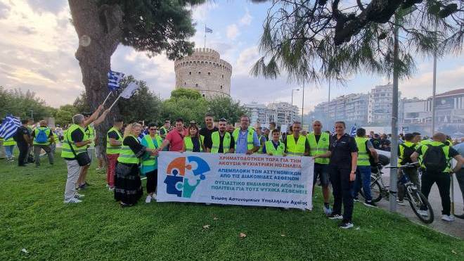 Οι αχαοί αστυνομικοί διαδήλωσαν στην Θεσσαλονίκη